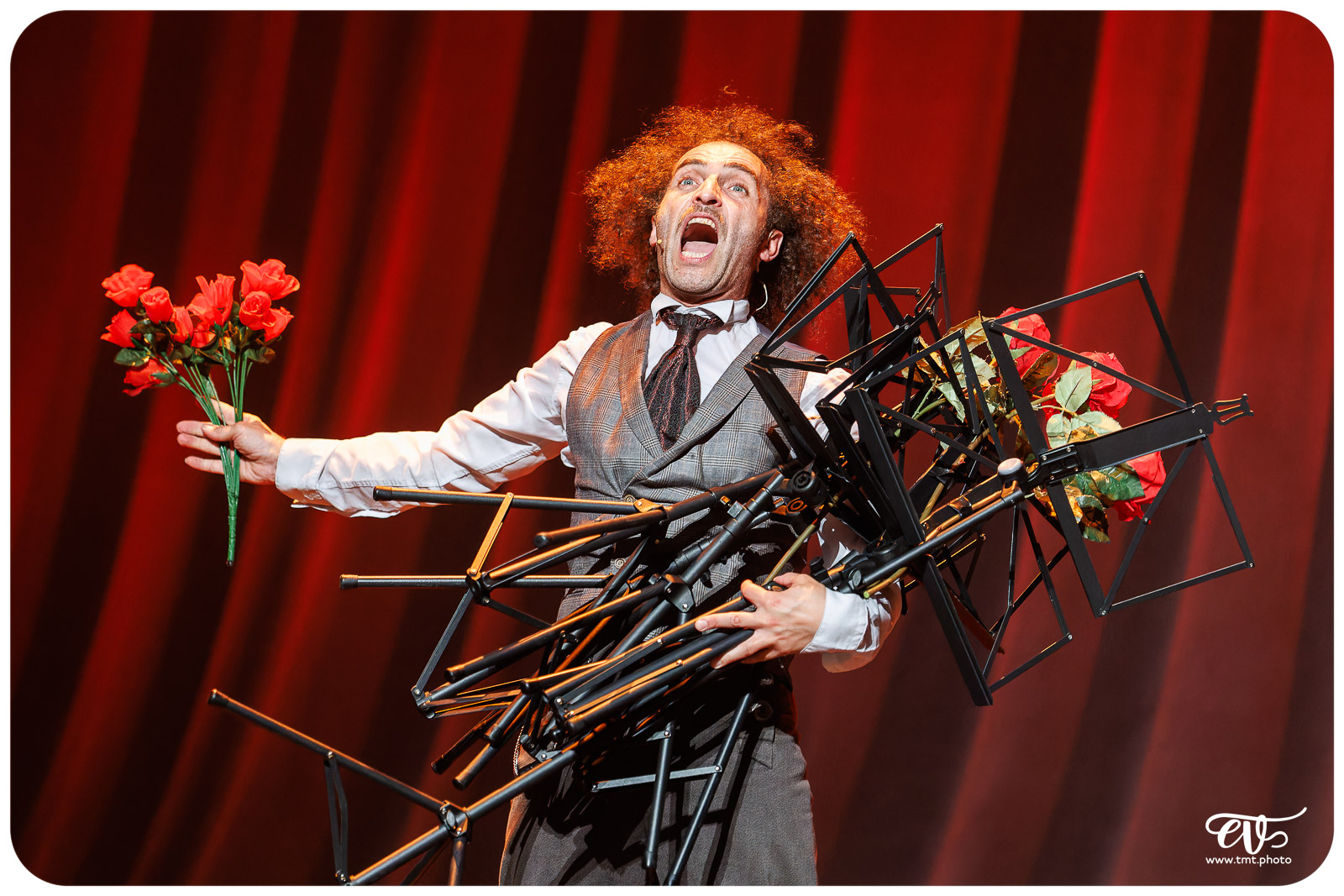 LA CLAQUE (FRED RADIX)